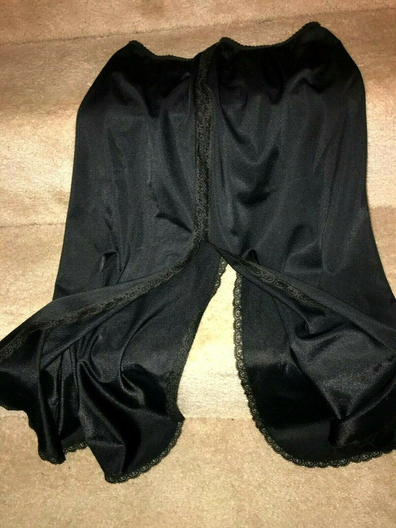 Vintage NOS Rare ShadowLine Black Double Split Black Nylon Half Slip 30 long Pillow Tab Lace 26-38 waist S-M
