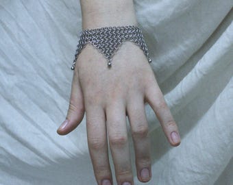 stainless steel chainmail bracelet with ball pedants
