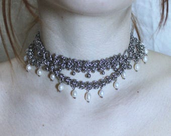 chainmail pearl drops necklace
