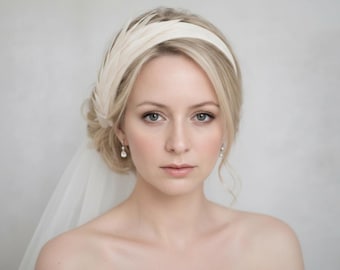 Feather Detail Bridal Headband in Ivory Sinamay