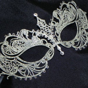 Ivory and Silver Metallic Filigree Masquerade Mask