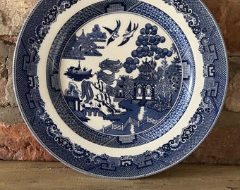 Vintage Johnson Bros Blue and White 'Willow' Pattern Side Plate - 18 cm Diameter