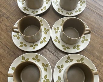 Sechs Vintage J & G Meakin Tulip Time Tee-Set: (Tasse und Untertasse) Mid-Century Modern Stoneware