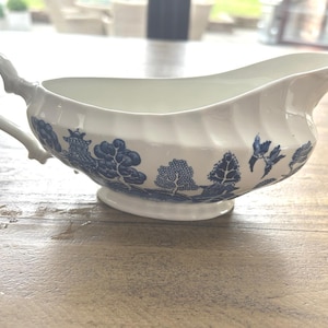 Vintage Royal Wessex Blue Willow Keramik blau-weiße Sauciere