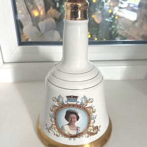 Queen Elizabeth Decanter - Etsy