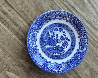 Vintage Old Willow’ English Ironstone Saucer  - 14 cm Diameter