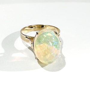 Vintage-Ring aus 750er Gold und Opal