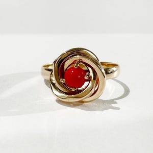 Vintage 18k Gold Coral Swirl Ring - French Size 52