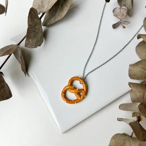 pretzel necklace