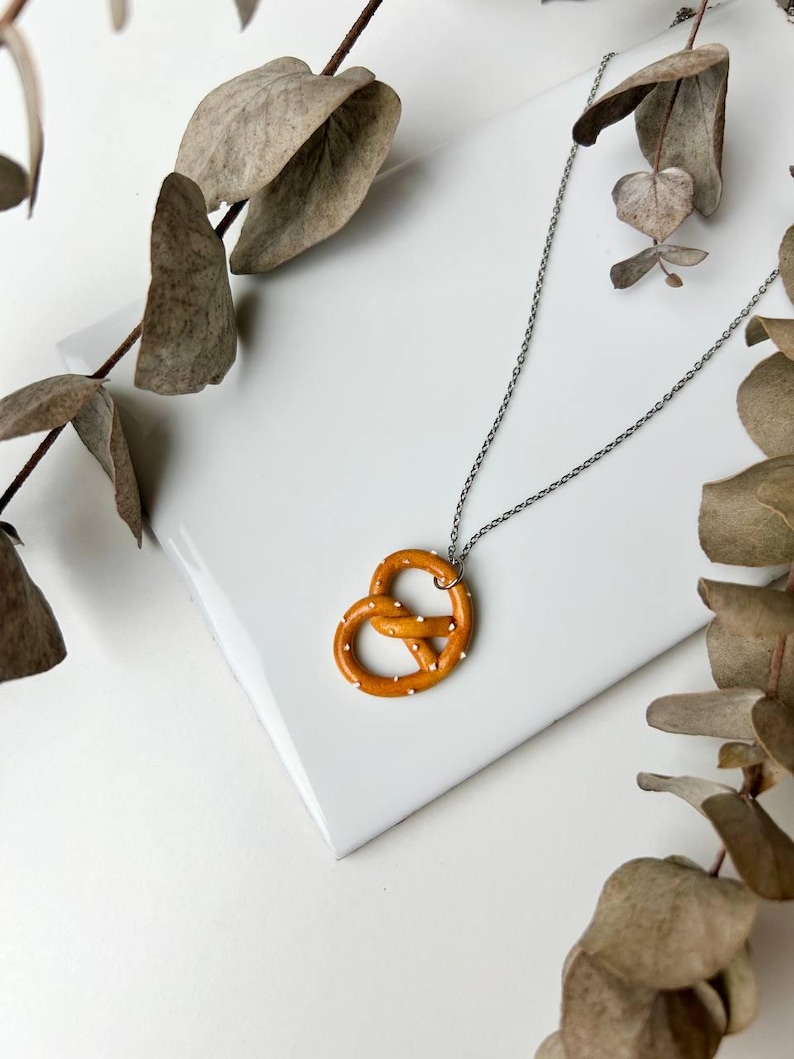 pretzel necklace