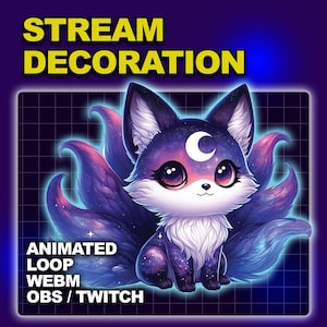 Puede incluir: Ilustración digital de un zorro de dibujos animados con nueve colas, una luna creciente y un diseño de galaxia. El texto "STREAM DECORATION" está en la parte superior y "ANIMATED LOOP WEBM OBS / TWITCH" en la parte inferior.