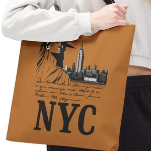 NYC Statue of Liberty Tote Bag , New York City Skyline Design , Urban Travel Souvenir Gift for City Lovers Tourists Bag