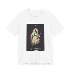 Boekgeest leest T-shirt | Spookachtige lezer, Halloween Gotisch