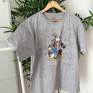 Vintage Disney Store Mickey Goofy Donald Graphic Tee – Size XL