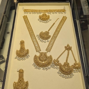 Elegant 24K Gold Plated Kundan and Pearl Nikkah Jewelry Set – Pakistani & Indian Bridal Jewelry