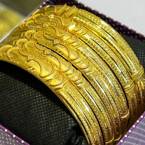 Best Gold Plated Bangles in UK – Traditional Indian Style Bridal Bangles for Women | Wedding Jewelry Gift | C065