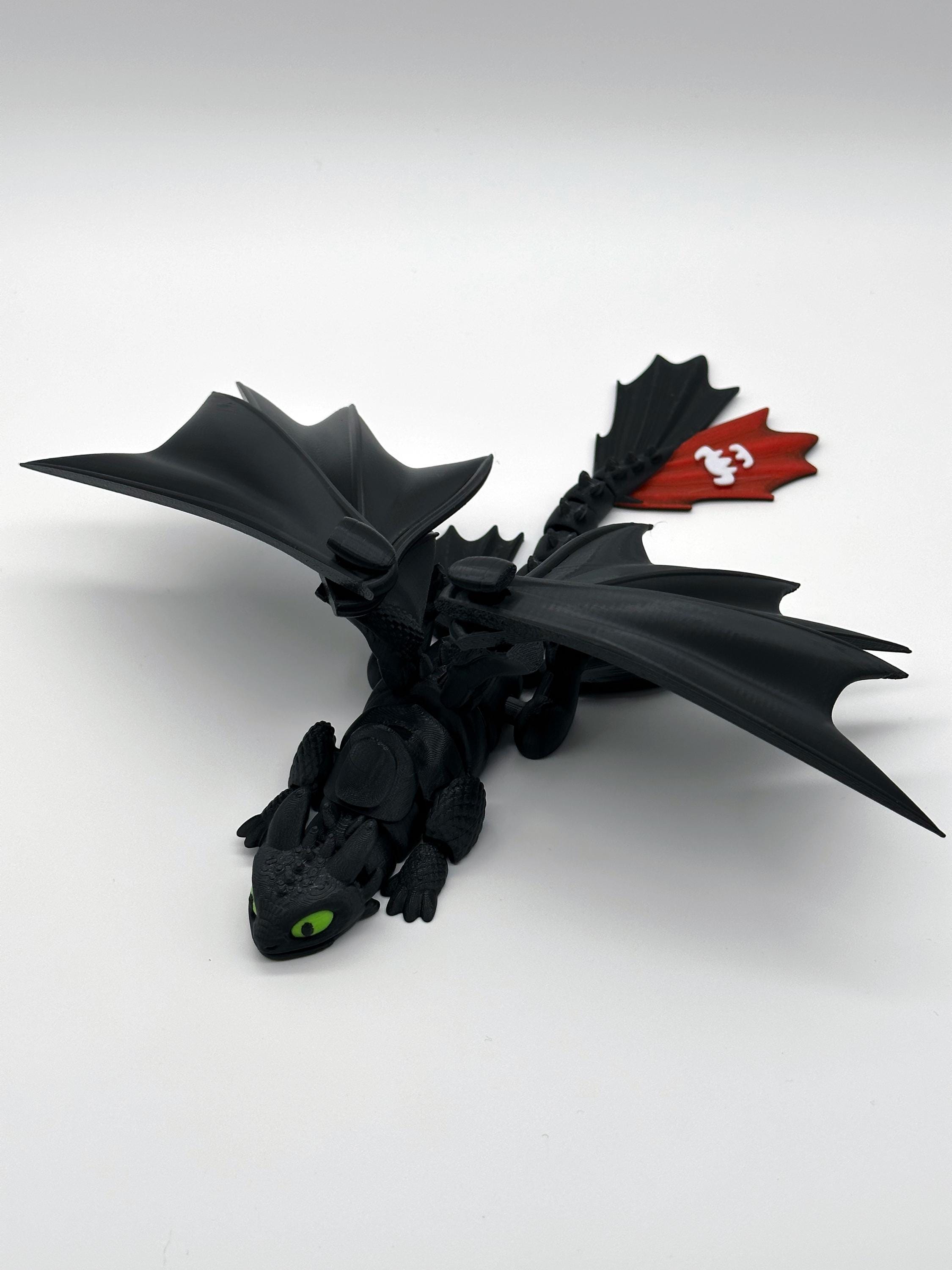 トゥースレス ドラゴンのおもちゃ – 3Dプリント可動フィギュア