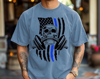 Skull Dumbbell USA Flag T-Shirt: Patriotic Gym Workout Tee