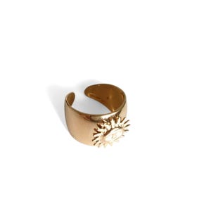 Gold Sun Face Ring - Vintage Sun Jewelry for Women, Stainless Steel