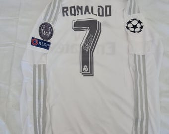 クリスティアーノ・ロナウドのサイン入りシャツ（レアル・マドリード
