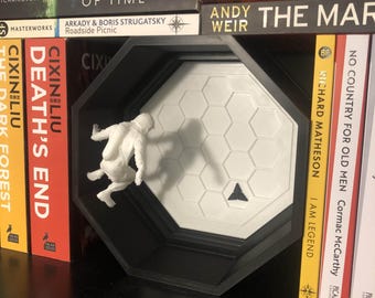 Project Hail Mary Book Nook | Sci Fi Book Gift | Bookshelf Decor