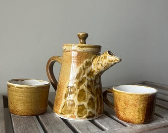 Juego de tetera de cerámica con esmalte de goteo vintage y tazas / Juego de café de cerámica de estudio de mediados de siglo / Decoración rústica de cocina en tonos marrones Esrth