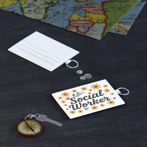 Porta carte di credito per assistenti sociali con motivo floreale, regalo per assistenti sociali, porta carte di credito floreale, porta documenti in pelle, grazioso accessorio da ufficio