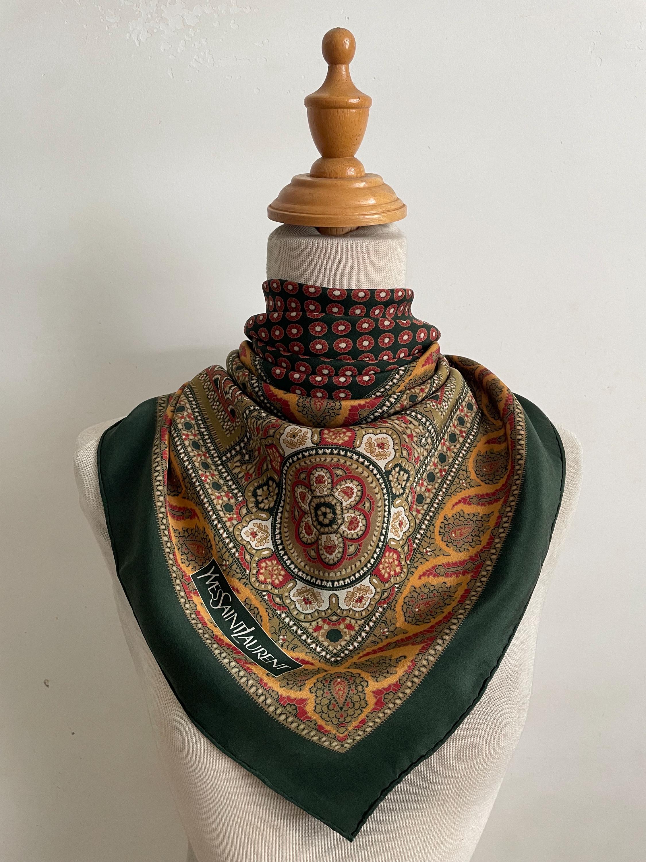 YVES SAINT LAURENT シルクスカーフ 88㎝ Yves Saint Laurent Silk Scarves Vintage - Etsy