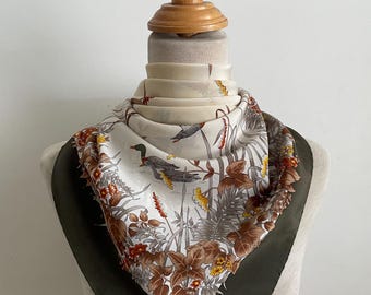Vintage Gucci Duck Design Vintage Headscarf Neckscarf (34x34 inch) | Fedex Express Shipping