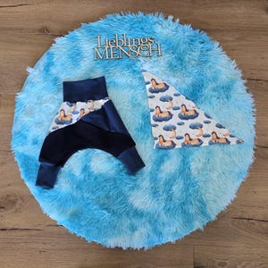 Bloomers size 56/62 and triangular scarf