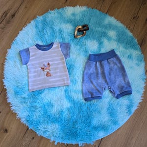 T-shirt size 62 and short bloomers size 62/68