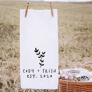 Personalized Kitchen Towel Bride Shower Gift Custom Name Date Cotton Flour Sack Tea Towel Wedding Keepsake Newlywed Couple Present Decorative Dish Cloth Farmhouse Linen Housewarming Gift Black Lettering White Cotton Machine Washable