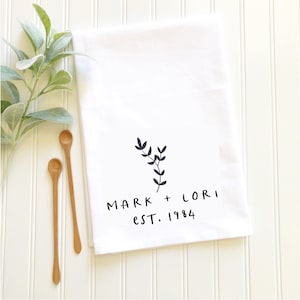 Custom Flour Sack Tea Towel Personalized Name Year Cotton Kitchen Linen Housewarming Gift New Home Essential Decorative Dish Towel Wedding Present Newlywed Couple Keepsake Farmhouse Style Decor Bride Hostess Gift Machine Washable