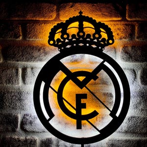 Real Madrid Logo Led Sign, Real Madrid Led Light, Wood Wall Decor, Handmade Led Sign, Man cave wall decor, La Liga football team Decor Gift