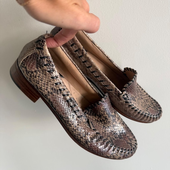 Johnston & Murphy, Johnston & Murphy Loafers Snakeskin Print Leather Whipstitch Moc Toe Flats 7.5