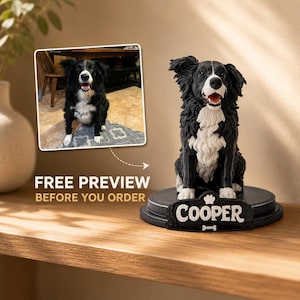 Può includere: Una statuetta di Border Collie bianco e nero seduta su una base circolare nera con il nome COOPER in rilievo sul davanti. Una piccola foto inserita mostra un vero cane bianco e nero. Il testo recita FREE PREVIEW BEFORE YOU ORDER.