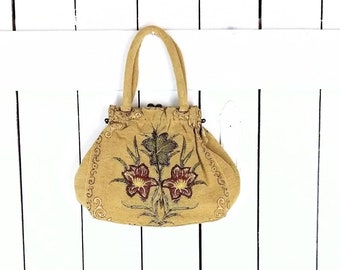 Vintage beige floral beaded embroidered  tapestry fabric purse