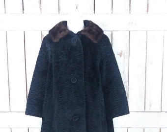 Vintage 60s black faux Persian lamb mink fur collar coat/black wool fur collar swing coat jacket/curly lamb jacket/Borre coat