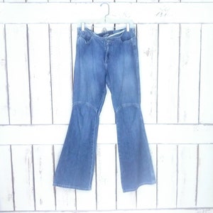 90s vintage Guess wide bell bottom flare denim jeans/high rise flared bell jeans/31