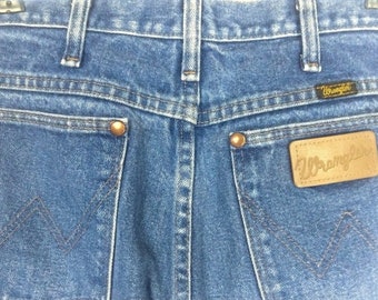 Wrangler high waisted straight leg blue denim vintage jeans/long high waist jeans