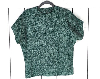 Vintage green cap sleeve pleated pullover blouse
