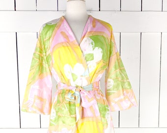 Vintage Vanity Fair silky nylon wrap kimono lingerie robe cover up