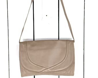 70s vintage tan brown leather clutch shoulder purse bag