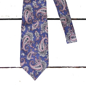 Vintage Bay Club blue paisley floral silk neck tie
