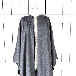 Vintage Windsmoor grey wool blanket poncho cover up cape