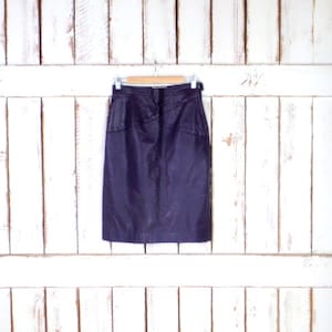 Vintage purple leather fitted high waisted knee length skirt/Maglia leather pencil skirt/purple midi skirt