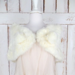 Vintage 50s light  ivory rabbit fur stole capelet wrap