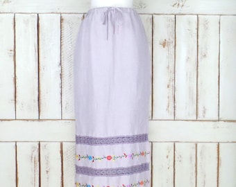 Vintage purple embroidered floral maxi skirt/long lavender floral lace skirt