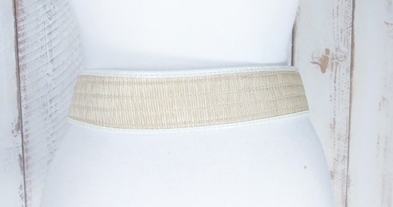90s Vintage White/tan Wide Straw Patent Leather Belt/reptile  display picture 1