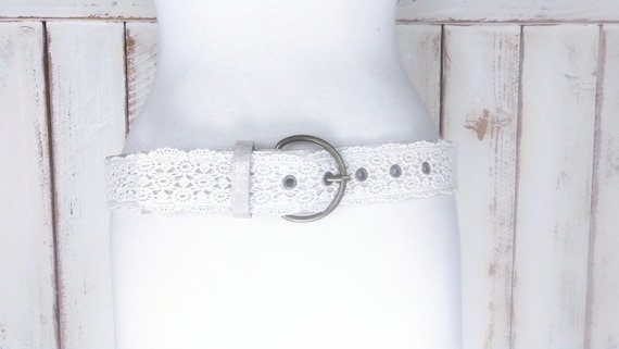 90s ivory crochet lace ribbon belt/festival boho … - image 1